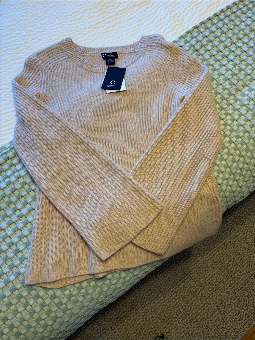 100% Cashmere Bloomingdale's Women's Cream Ribbed Scoop-Neck Sweater XL